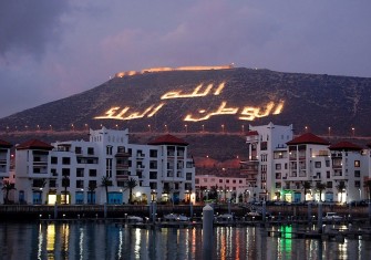 Agadir-Marina-nuit-et-kasbah